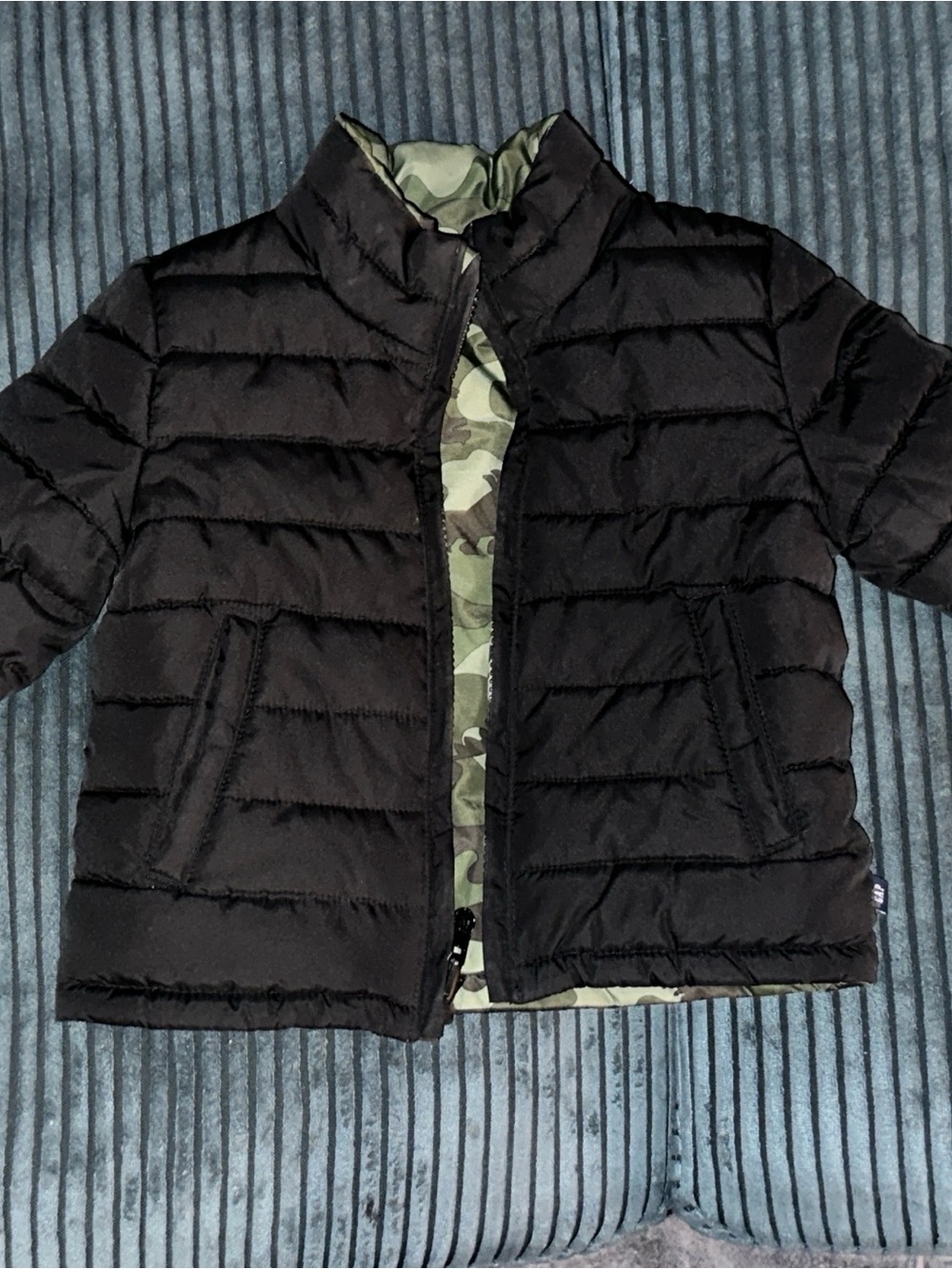 GAP Black Puffer Jacket with Camo Lining